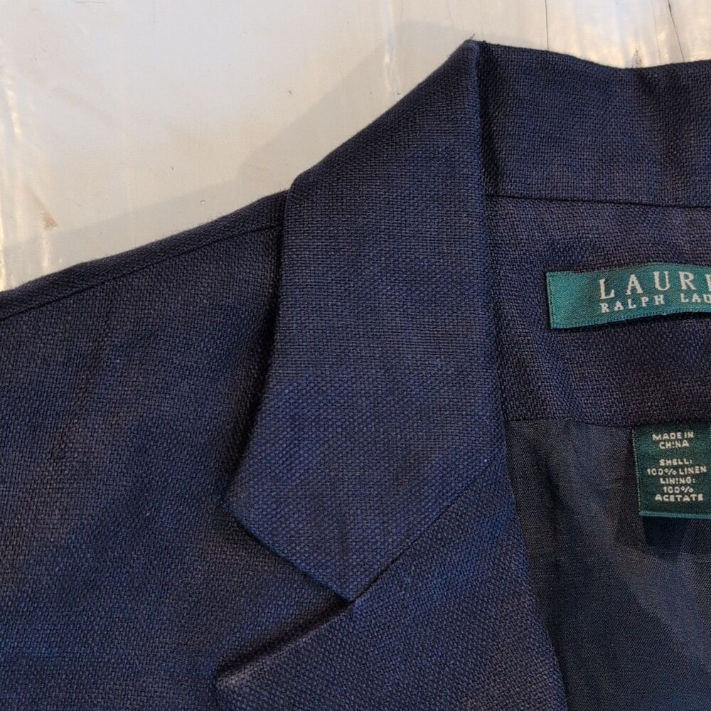 Ralph Lauren Navy Blazer Padded Shoulders Buttons Lined Preppy Old Money 8 - Picture 6 of 9